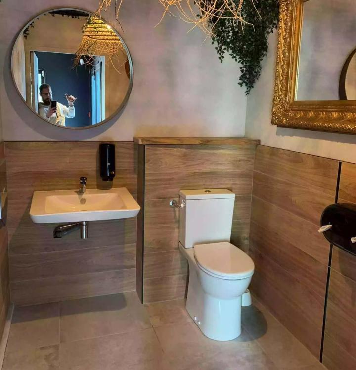 Artisans qualifiés pour la rénovation intérieure.