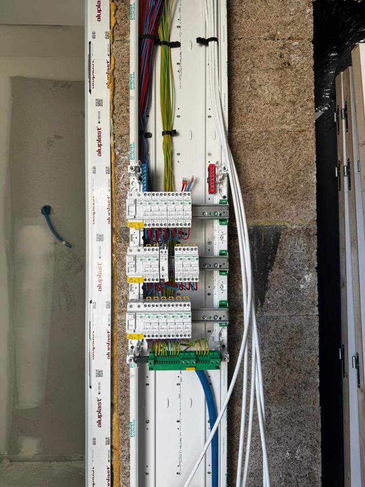 Électricien Pleuven